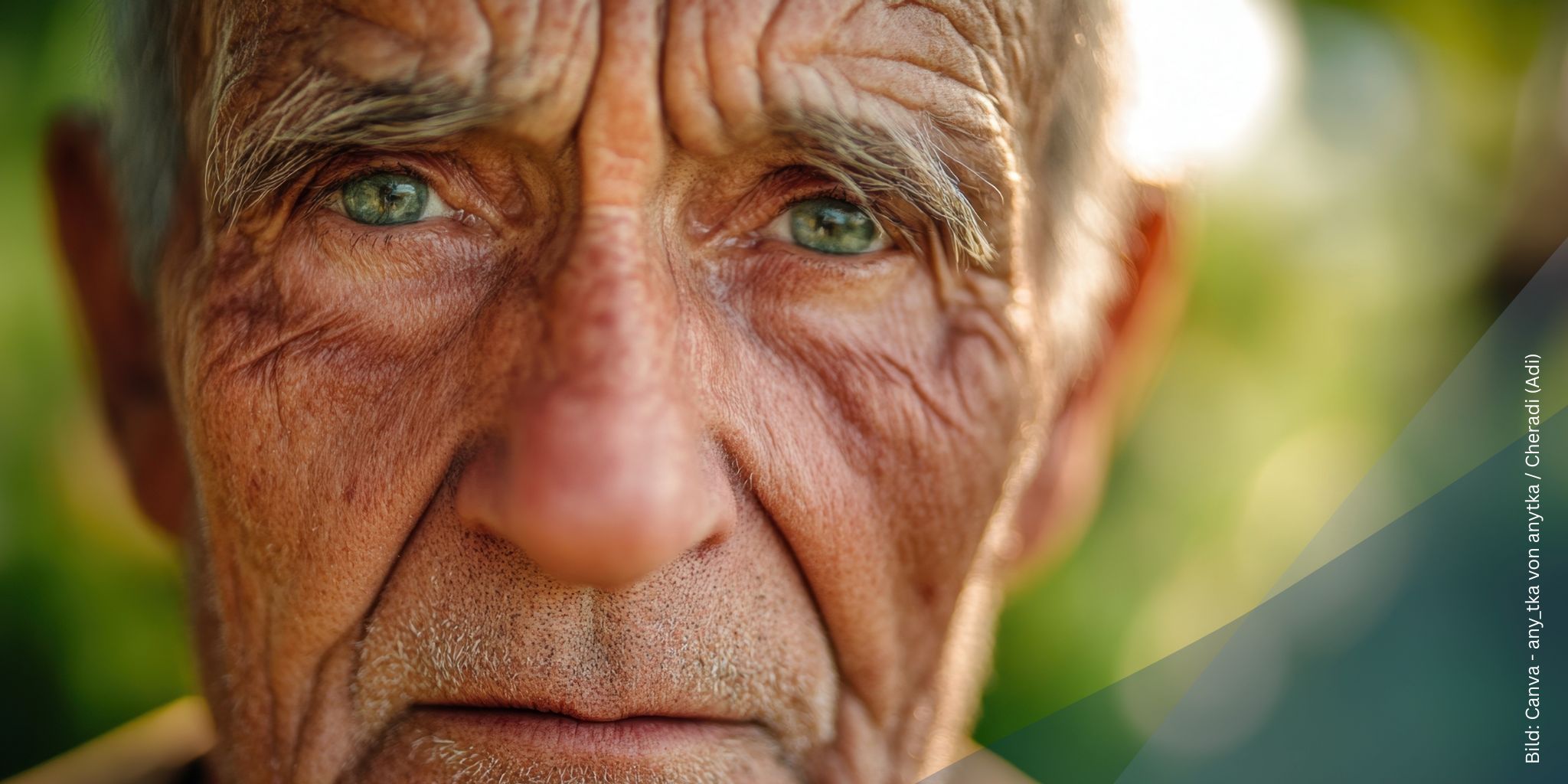 Nahaufnahme vom Gesicht eines alten Mannes zum Thema IPCL bei Alterssichtigkeit (Presbyopie): Scharf sehen in jeder Entfernung ohne Brille